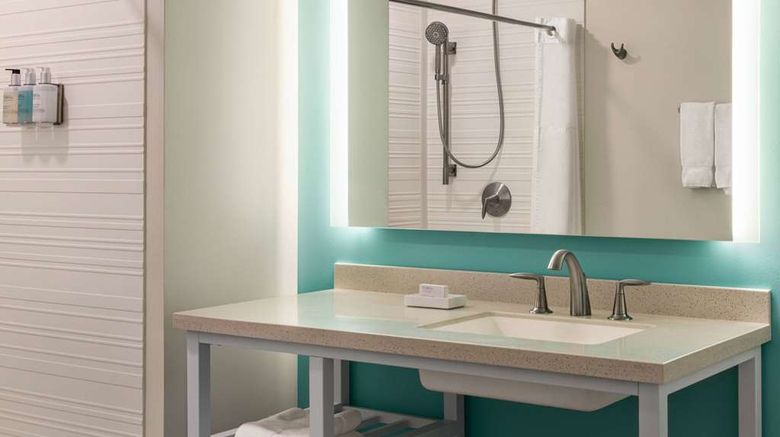 <b>The Orbit Hotel, Trademark Collection Room</b>. Images powered by <a href="https://iceportal.shijigroup.com/" title="IcePortal" target="_blank">IcePortal</a>.