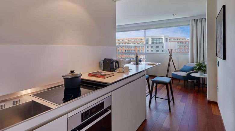 <b>Hyatt Regency Madrid Residences Room</b>. Images powered by <a href="https://iceportal.shijigroup.com/" title="IcePortal" target="_blank">IcePortal</a>.