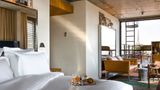 <b>Villa M Suite</b>. Images powered by <a href="https://iceportal.shijigroup.com/" title="IcePortal" target="_blank">IcePortal</a>.
