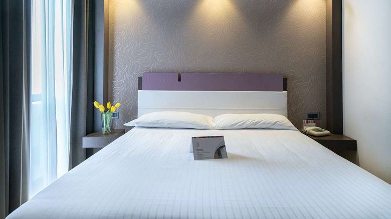 <b>Hotel Palace Room</b>. Images powered by <a href="https://iceportal.shijigroup.com/" title="IcePortal" target="_blank">IcePortal</a>.