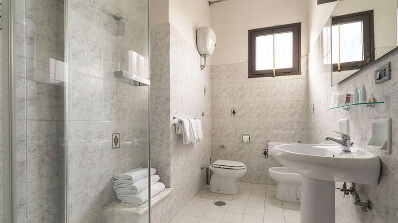 <b>Hotel Palace Room</b>. Images powered by <a href="https://iceportal.shijigroup.com/" title="IcePortal" target="_blank">IcePortal</a>.