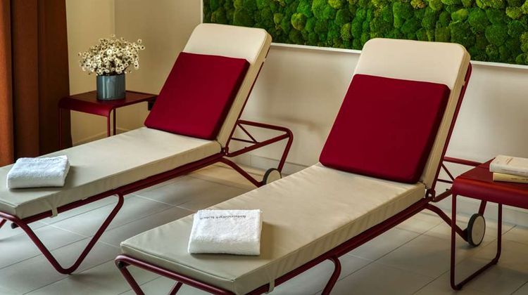 IntercityHotel Amsterdam Airport Spa