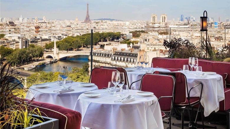 <b>SO/Paris Restaurant</b>. Images powered by <a href="https://iceportal.shijigroup.com/" title="IcePortal" target="_blank">IcePortal</a>.