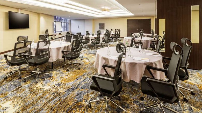 <b>Best Western Plus Al Qurayyat City Cente Ballroom</b>. Images powered by <a href="https://iceportal.shijigroup.com/" title="IcePortal" target="_blank">IcePortal</a>.