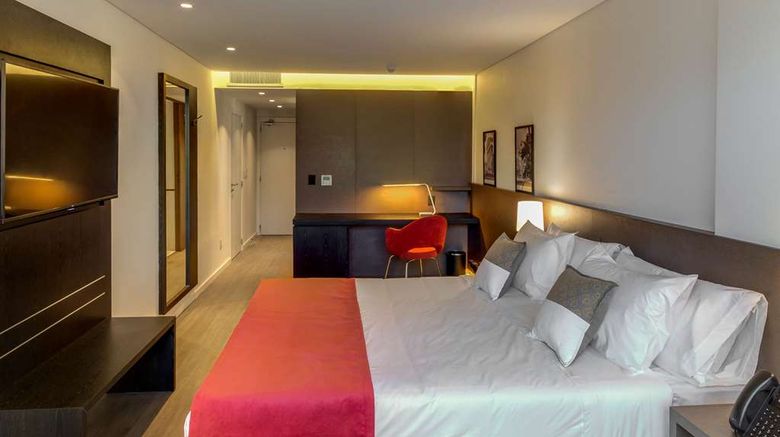 <b>Dazzler by Wyndham La Plata Room</b>. Images powered by <a href="https://iceportal.shijigroup.com/" title="IcePortal" target="_blank">IcePortal</a>.