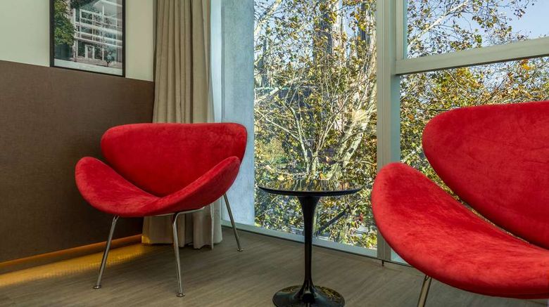 <b>Dazzler by Wyndham La Plata Room</b>. Images powered by <a href="https://iceportal.shijigroup.com/" title="IcePortal" target="_blank">IcePortal</a>.