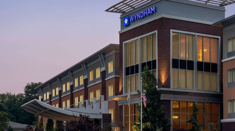 <b>Wyndham Avon Exterior</b>. Images powered by <a href="https://iceportal.shijigroup.com/" title="IcePortal" target="_blank">IcePortal</a>.