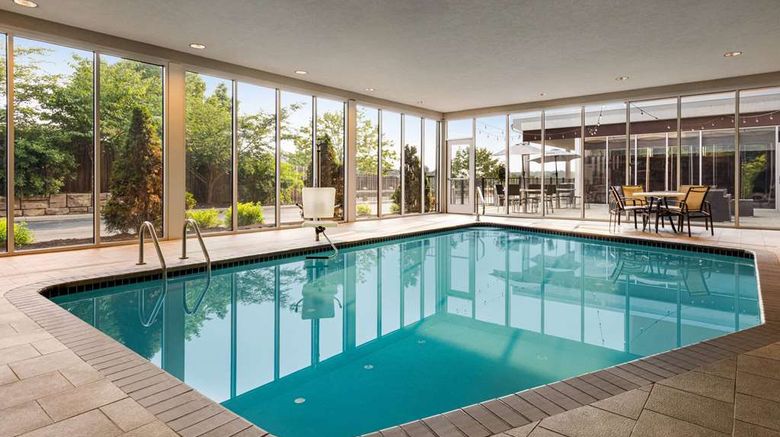 <b>Wyndham Avon Pool</b>. Images powered by <a href="https://iceportal.shijigroup.com/" title="IcePortal" target="_blank">IcePortal</a>.
