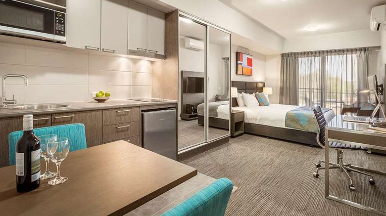 <b>Hudson Berrimah Suite</b>. Images powered by <a href="https://iceportal.shijigroup.com/" title="IcePortal" target="_blank">IcePortal</a>.
