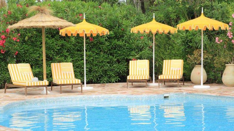 <b>Hotel CASAROSE Pool</b>. Images powered by <a href="https://iceportal.shijigroup.com/" title="IcePortal" target="_blank">IcePortal</a>.