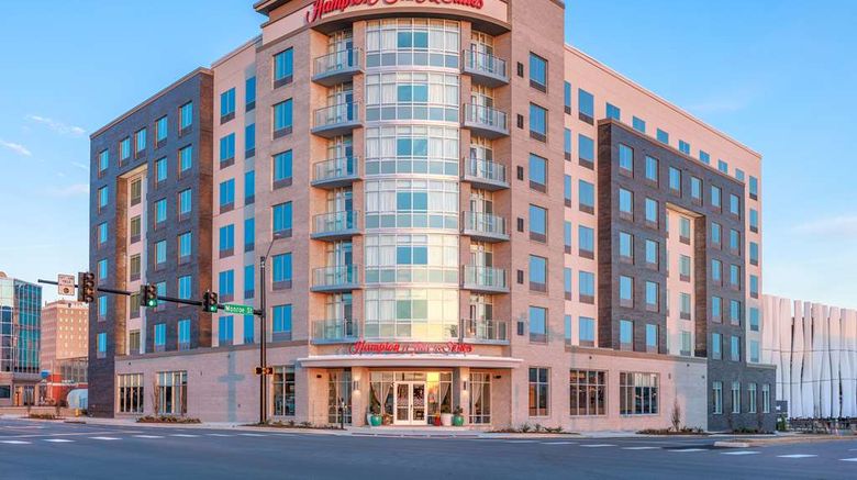<b>Hampton Inn and Suites Downtown Exterior</b>. Images powered by <a href="https://iceportal.shijigroup.com/" title="IcePortal" target="_blank">IcePortal</a>.