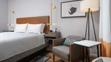 <b>Hampton Inn and Suites Downtown Room</b>. Images powered by <a href="https://iceportal.shijigroup.com/" title="IcePortal" target="_blank">IcePortal</a>.
