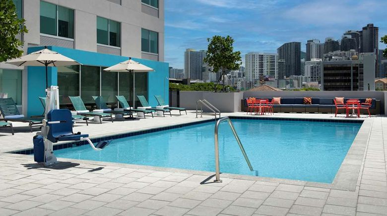 <b>Tru by Hilton Miami West Brickell Pool</b>. Images powered by <a href="https://iceportal.shijigroup.com/" title="IcePortal" target="_blank">IcePortal</a>.