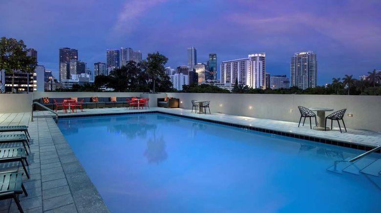 <b>Tru by Hilton Miami West Brickell Pool</b>. Images powered by <a href="https://iceportal.shijigroup.com/" title="IcePortal" target="_blank">IcePortal</a>.