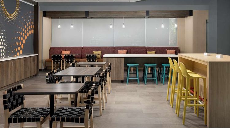Tru by Hilton Miami West Brickell Restaurant