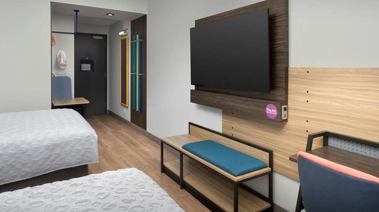 <b>Tru by Hilton Miami West Brickell Room</b>. Images powered by <a href="https://iceportal.shijigroup.com/" title="IcePortal" target="_blank">IcePortal</a>.