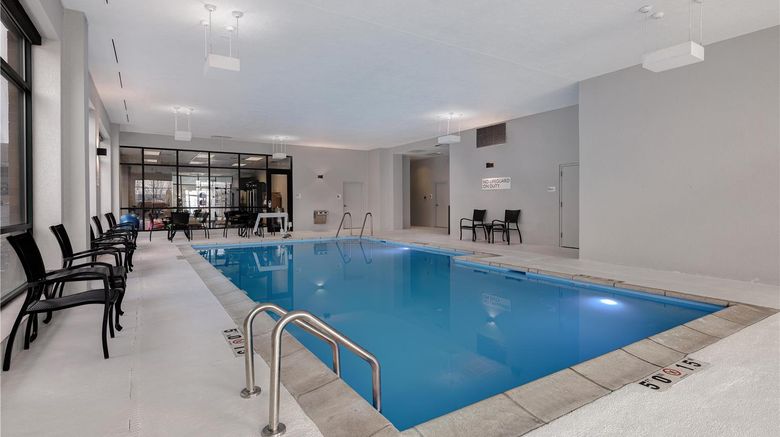 <b>DoubleTree by Hilton Davenport Pool</b>. Images powered by <a href="https://iceportal.shijigroup.com/" title="IcePortal" target="_blank">IcePortal</a>.