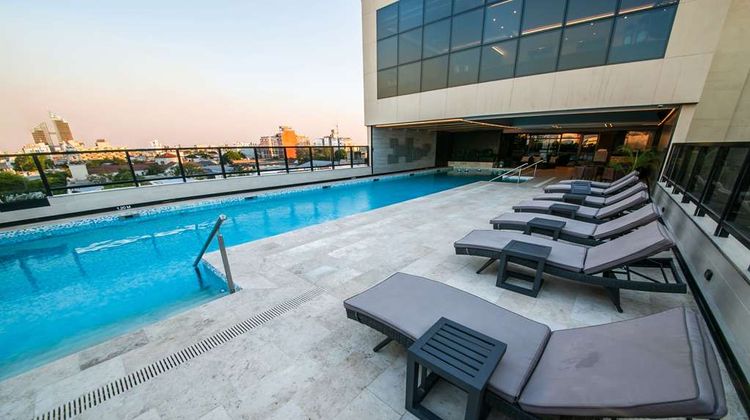Hilton Garden Inn Santiago del Estero Pool