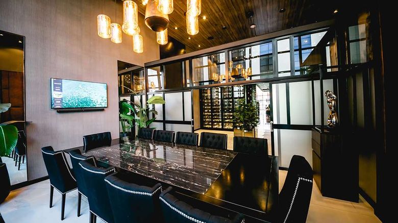 <b>Hilton Garden Inn Santiago del Estero Restaurant</b>. Images powered by <a href="https://iceportal.shijigroup.com/" title="IcePortal" target="_blank">IcePortal</a>.