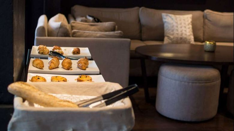 <b>Hotel Quorum Restaurant</b>. Images powered by <a href="https://iceportal.shijigroup.com/" title="IcePortal" target="_blank">IcePortal</a>.