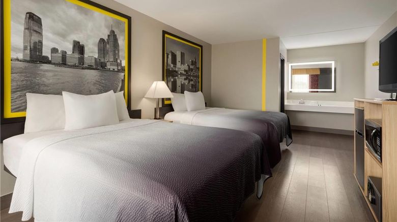<b>Super 8 by Wyndham Meadowlands Room</b>. Images powered by <a href="https://iceportal.shijigroup.com/" title="IcePortal" target="_blank">IcePortal</a>.