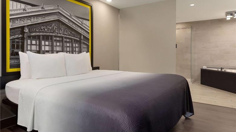<b>Super 8 by Wyndham Meadowlands Suite</b>. Images powered by <a href="https://iceportal.shijigroup.com/" title="IcePortal" target="_blank">IcePortal</a>.