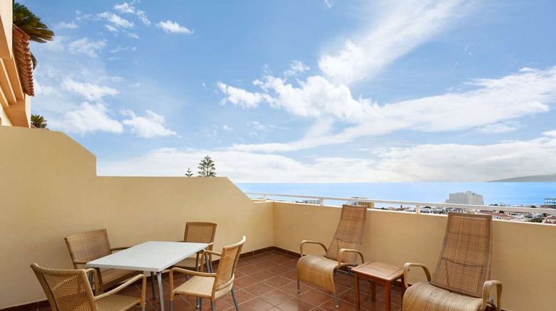 <b>Wyndham Residences Tenerife Costa Adeje Suite</b>. Images powered by <a href="https://iceportal.shijigroup.com/" title="IcePortal" target="_blank">IcePortal</a>.