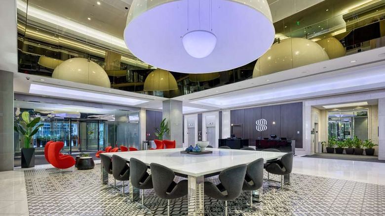 <b>The Royal Sonesta Minneapolis Downtown Lobby</b>. Images powered by <a href="https://iceportal.shijigroup.com/" title="IcePortal" target="_blank">IcePortal</a>.