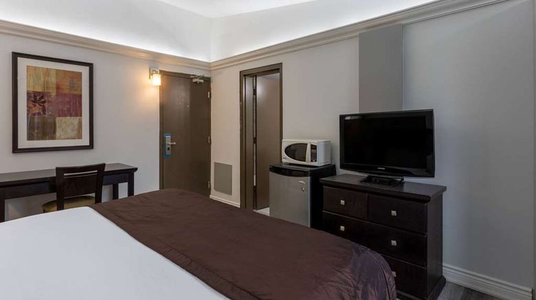 <b>Travelodge by Wyndham Sarnia Room</b>. Images powered by <a href="https://iceportal.shijigroup.com/" title="IcePortal" target="_blank">IcePortal</a>.