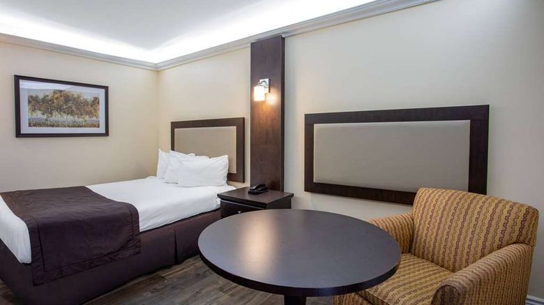 <b>Travelodge by Wyndham Sarnia Room</b>. Images powered by <a href="https://iceportal.shijigroup.com/" title="IcePortal" target="_blank">IcePortal</a>.