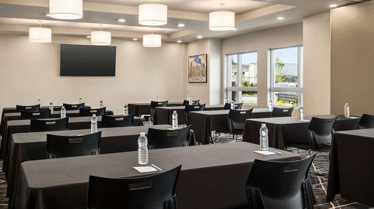 Microtel Inn & Suites by Wyndham Dorval Meeting