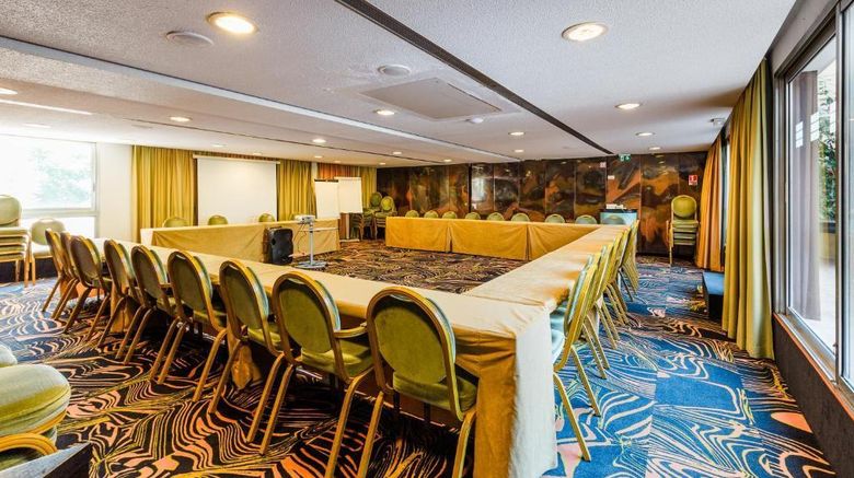 <b>Helios Hotel Meeting</b>. Images powered by <a href="https://iceportal.shijigroup.com/" title="IcePortal" target="_blank">IcePortal</a>.