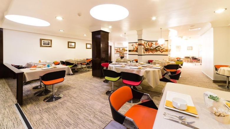 <b>Helios Hotel Restaurant</b>. Images powered by <a href="https://iceportal.shijigroup.com/" title="IcePortal" target="_blank">IcePortal</a>.