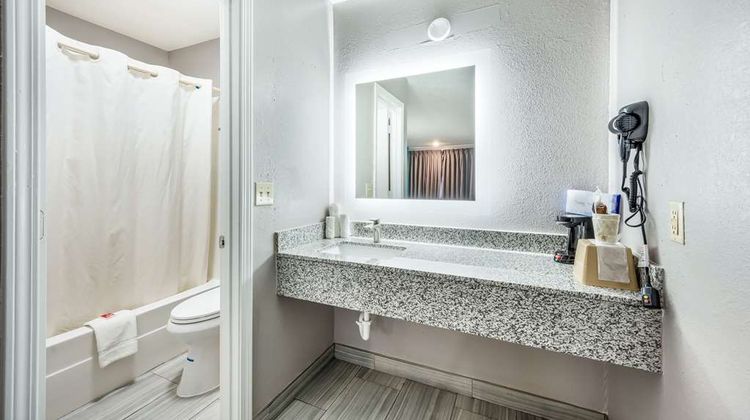 Econo Lodge Russellville Room