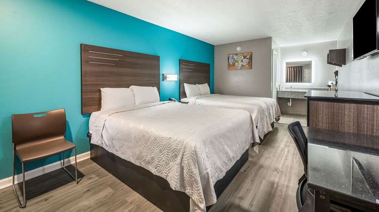 <b>Econo Lodge Russellville Room</b>. Images powered by <a href="https://iceportal.shijigroup.com/" title="IcePortal" target="_blank">IcePortal</a>.