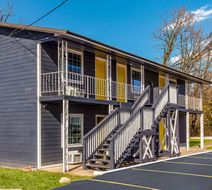 Rodeway Inn Berryville Exterior