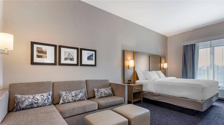 <b>Comfort Suites Scottsdale Talking Stick Suite</b>. Images powered by <a href="https://iceportal.shijigroup.com/" title="IcePortal" target="_blank">IcePortal</a>.