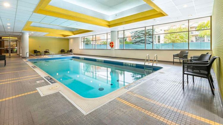 Allure Hotel & Conference Centre, Ascend Pool