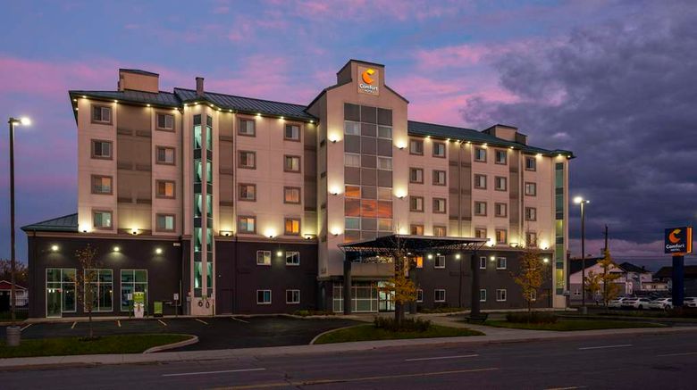 <b>Comfort Hotel Niagara Falls Exterior</b>. Images powered by <a href="https://iceportal.shijigroup.com/" title="IcePortal" target="_blank">IcePortal</a>.