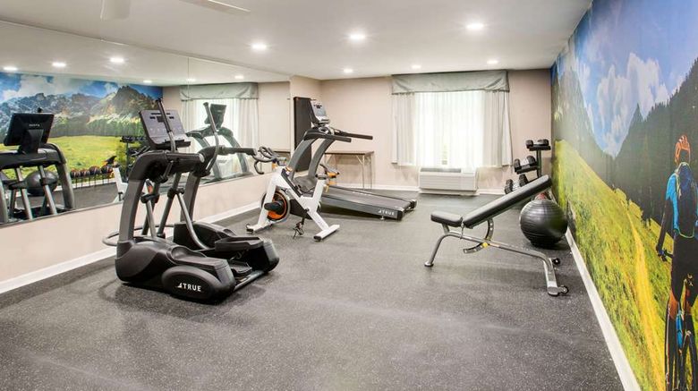 <b>Clarion Pointe College Park/Airport S Health</b>. Images powered by <a href="https://iceportal.shijigroup.com/" title="IcePortal" target="_blank">IcePortal</a>.