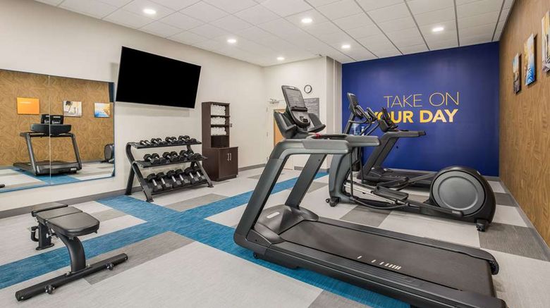 <b>Comfort Inn and Suites Gaylord Health</b>. Images powered by <a href="https://iceportal.shijigroup.com/" title="IcePortal" target="_blank">IcePortal</a>.