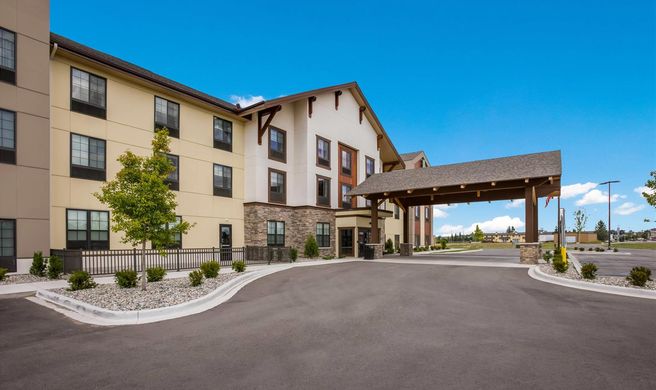 Comfort Inn and Suites Gaylord Exterior