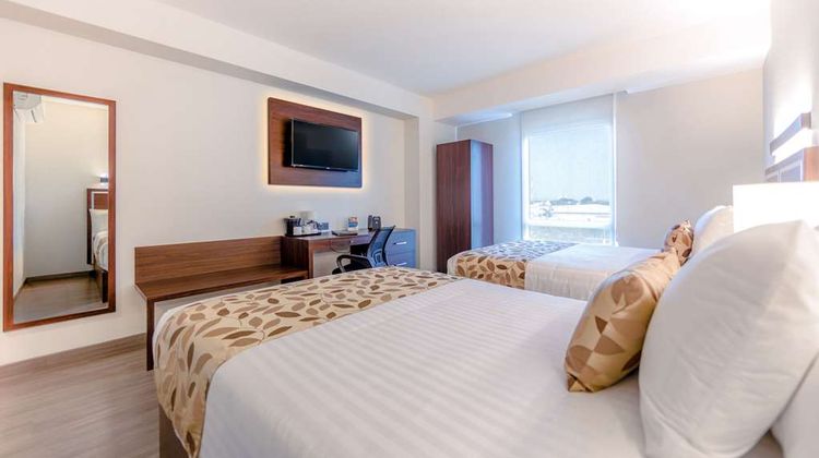 Sleep Inn Guadalajara Galerias Room