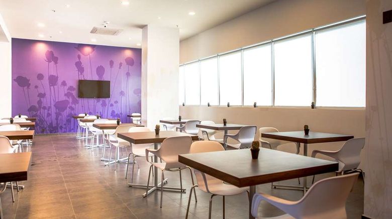 <b>Sleep Inn Guadalajara Galerias Restaurant</b>. Images powered by <a href="https://iceportal.shijigroup.com/" title="IcePortal" target="_blank">IcePortal</a>.