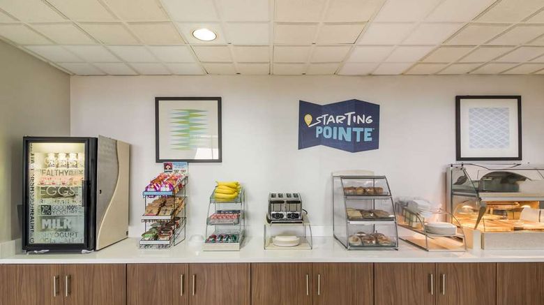 <b>Clarion Pointe Restaurant</b>. Images powered by <a href="https://iceportal.shijigroup.com/" title="IcePortal" target="_blank">IcePortal</a>.