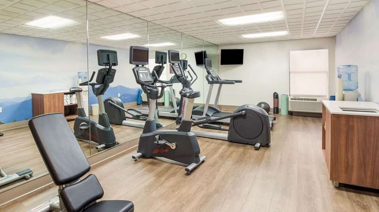<b>Clarion Pointe Health</b>. Images powered by <a href="https://iceportal.shijigroup.com/" title="IcePortal" target="_blank">IcePortal</a>.