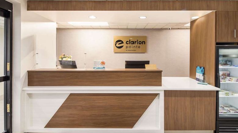 <b>Clarion Pointe Lobby</b>. Images powered by <a href="https://iceportal.shijigroup.com/" title="IcePortal" target="_blank">IcePortal</a>.