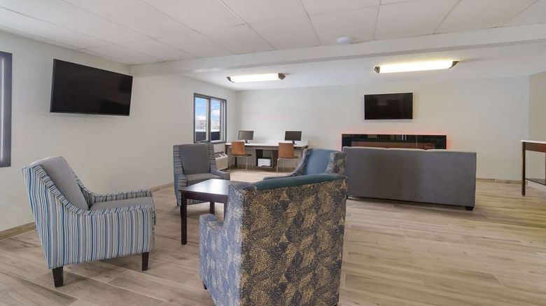 <b>Econo Lodge Lobby</b>. Images powered by <a href="https://iceportal.shijigroup.com/" title="IcePortal" target="_blank">IcePortal</a>.