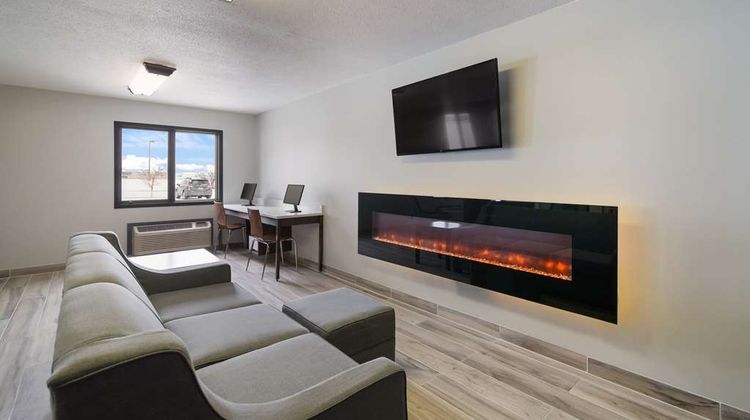 Econo Lodge Lobby