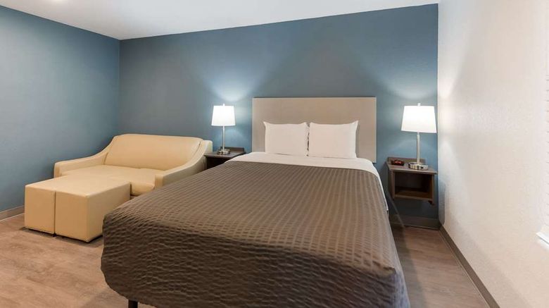 <b>WoodSpring Suites Dayton North Room</b>. Images powered by <a href="https://iceportal.shijigroup.com/" title="IcePortal" target="_blank">IcePortal</a>.